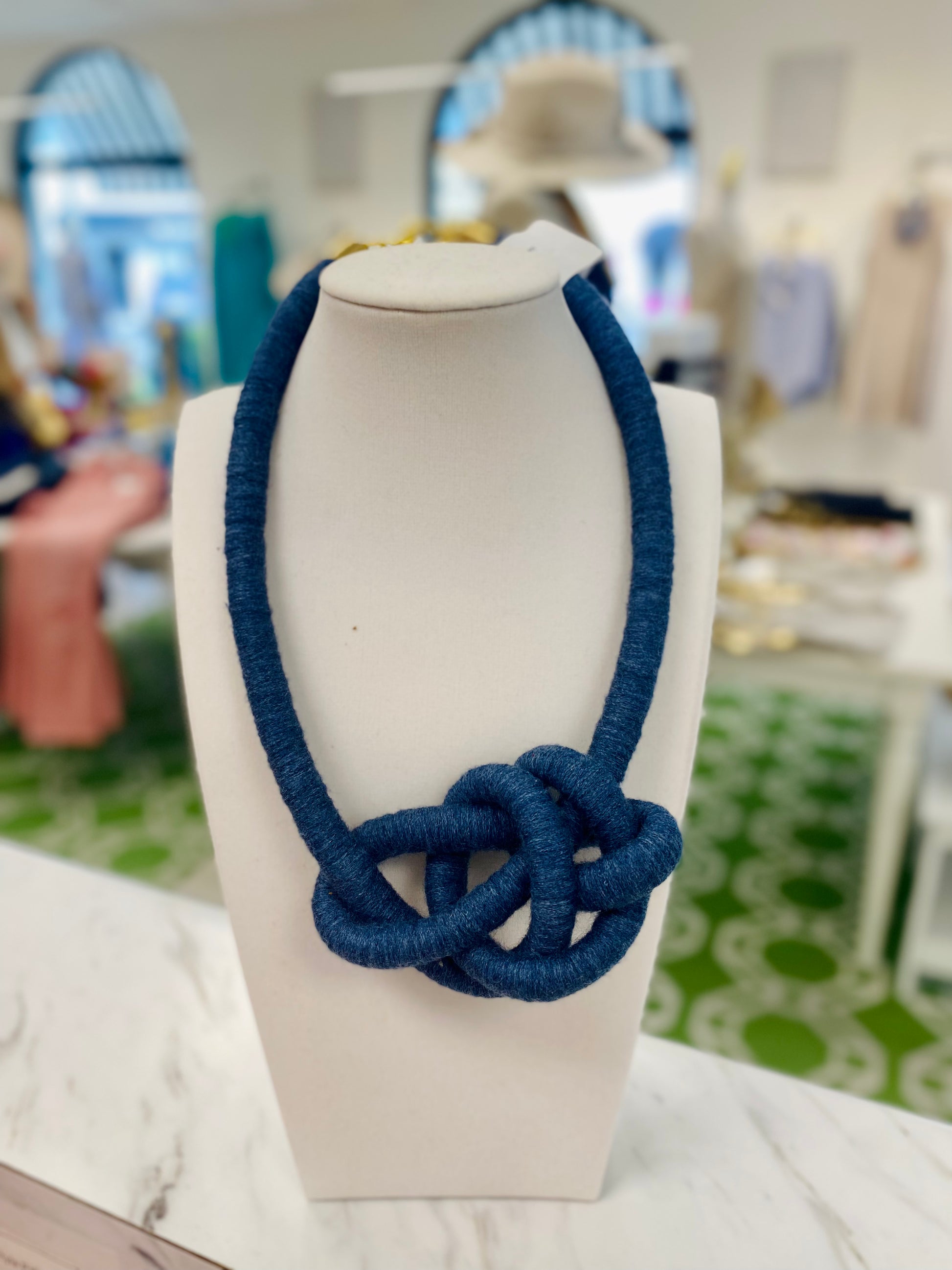 Knot Necklace-Solid