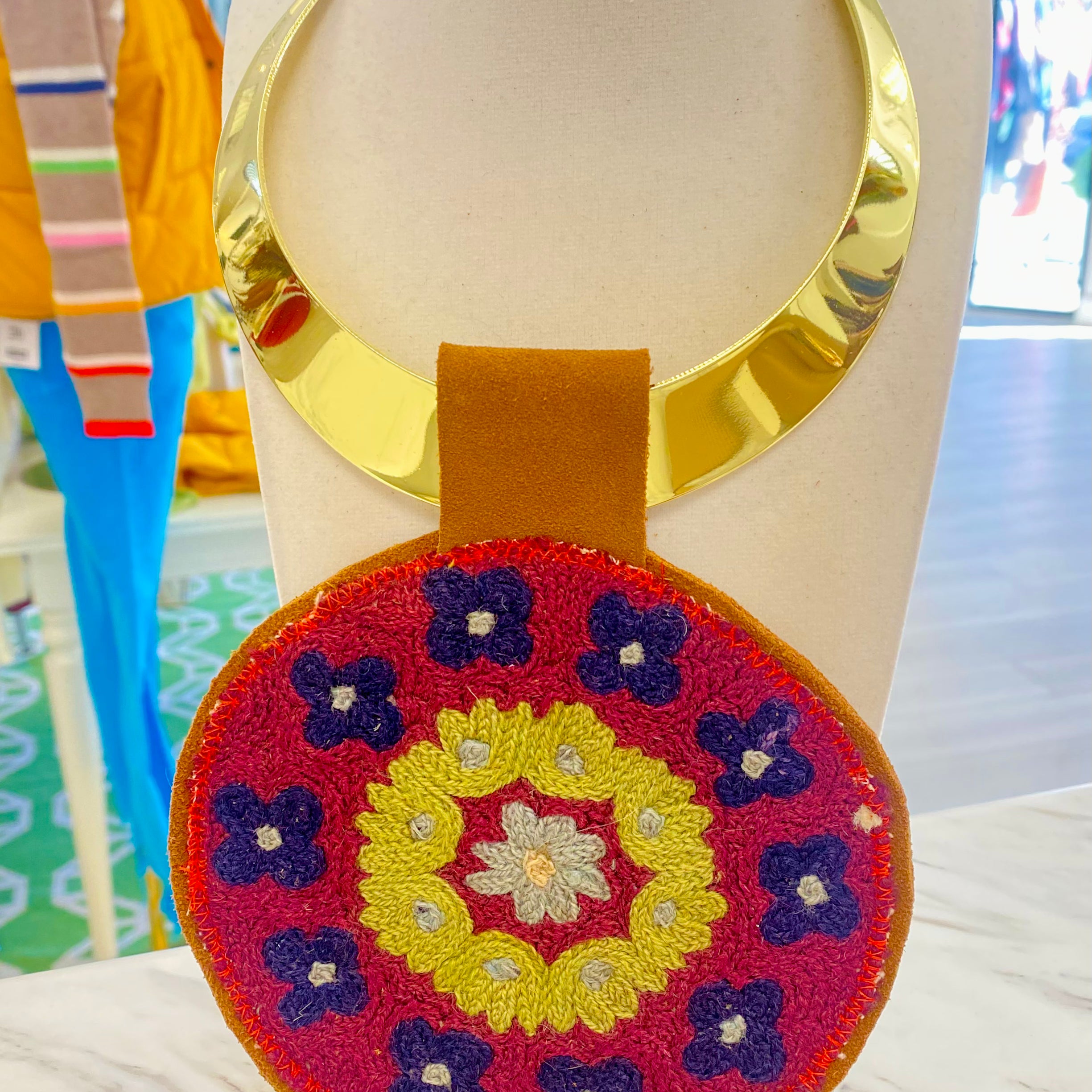 ORIJINAL Shiny Pendant Necklace- Dark Purple, Green, Light Blue