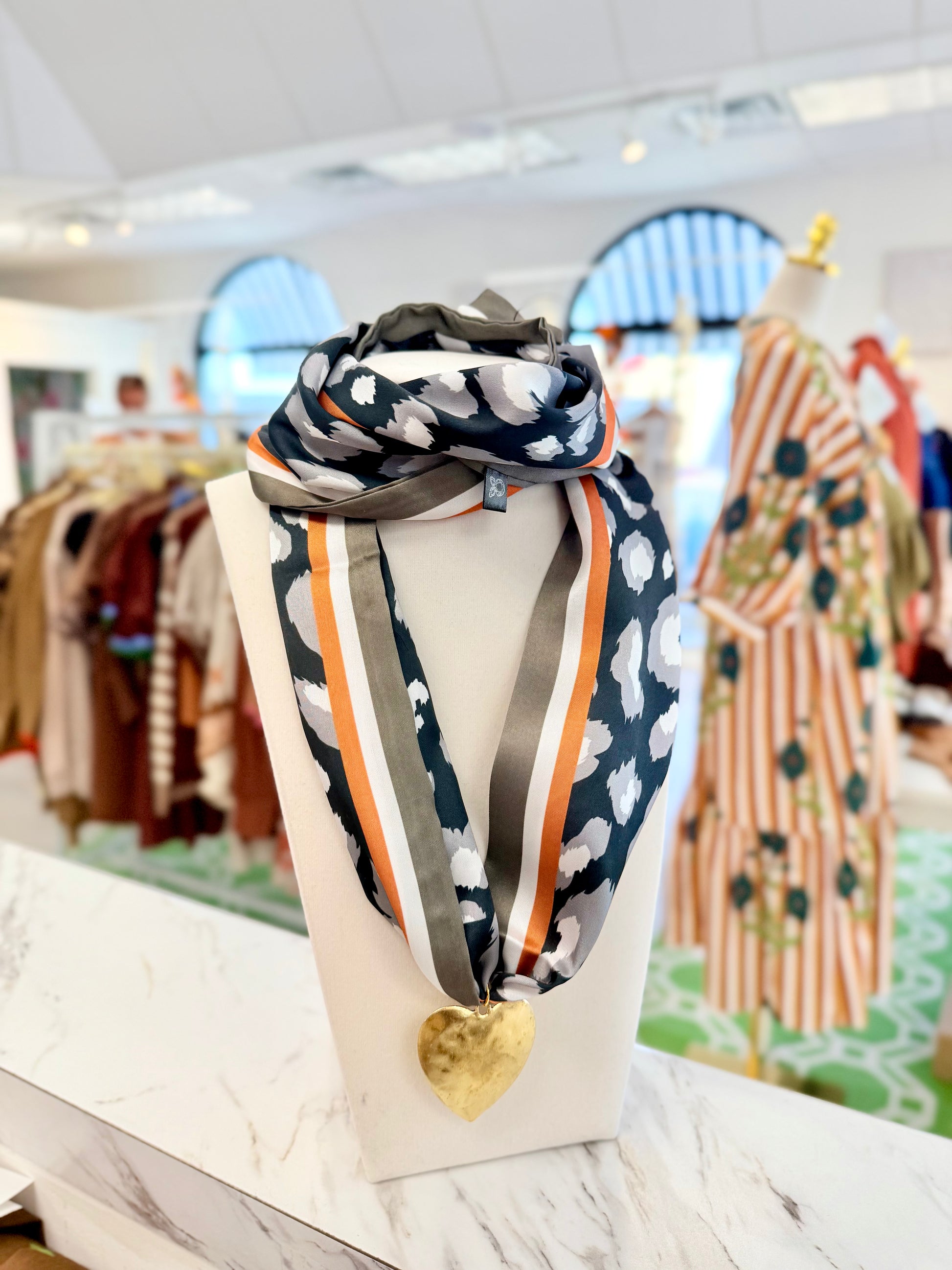 Cheetah Love Scarf Necklace - Olive