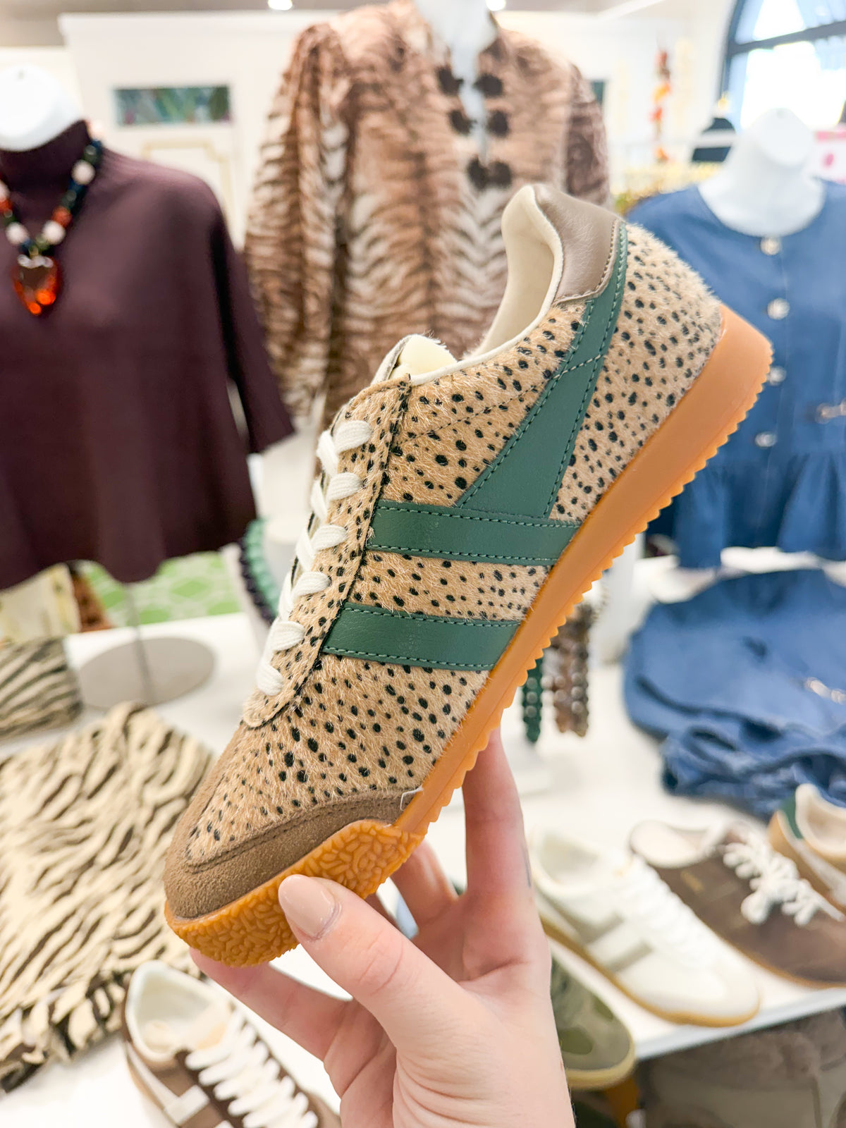Gola Women's Elan Savanna Trainer Tan
Cheetah/Tobacco/Evergreen