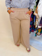Feel That Flow Pants in Latte