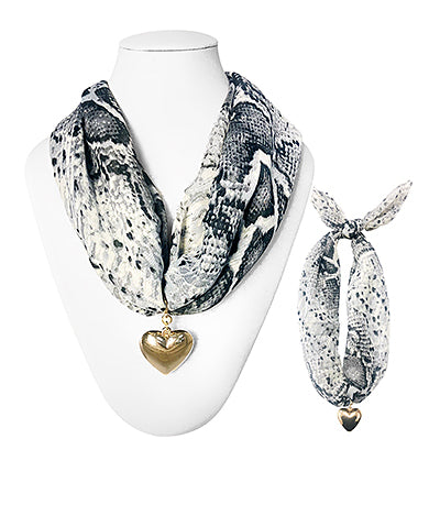 Viperé Scarf Necklace