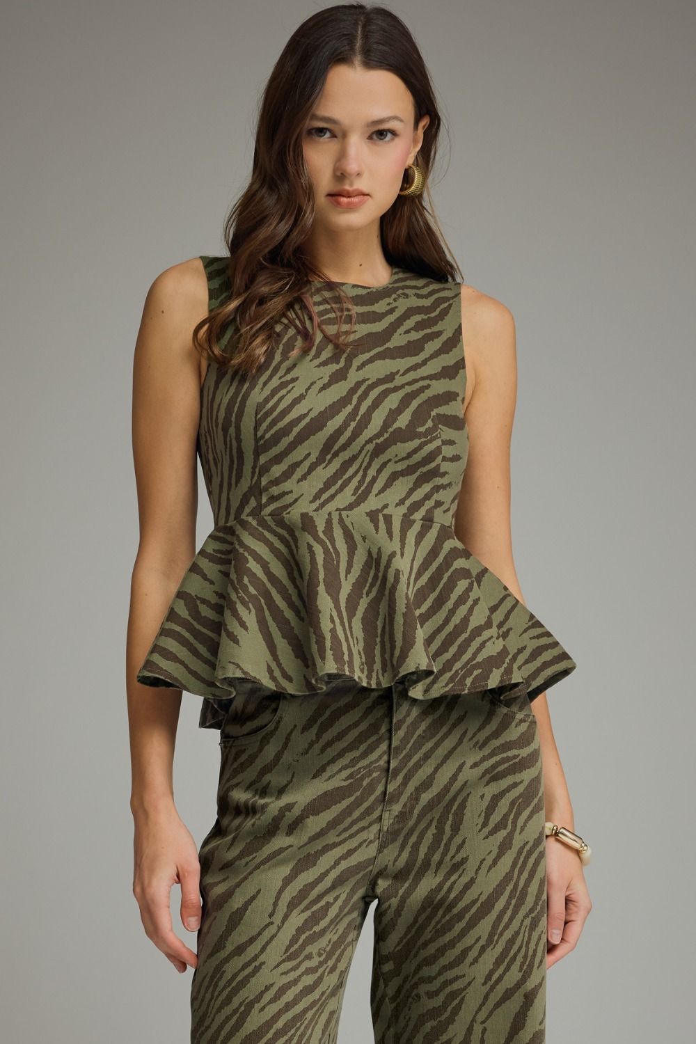 Zelda Zebra Top In Olive